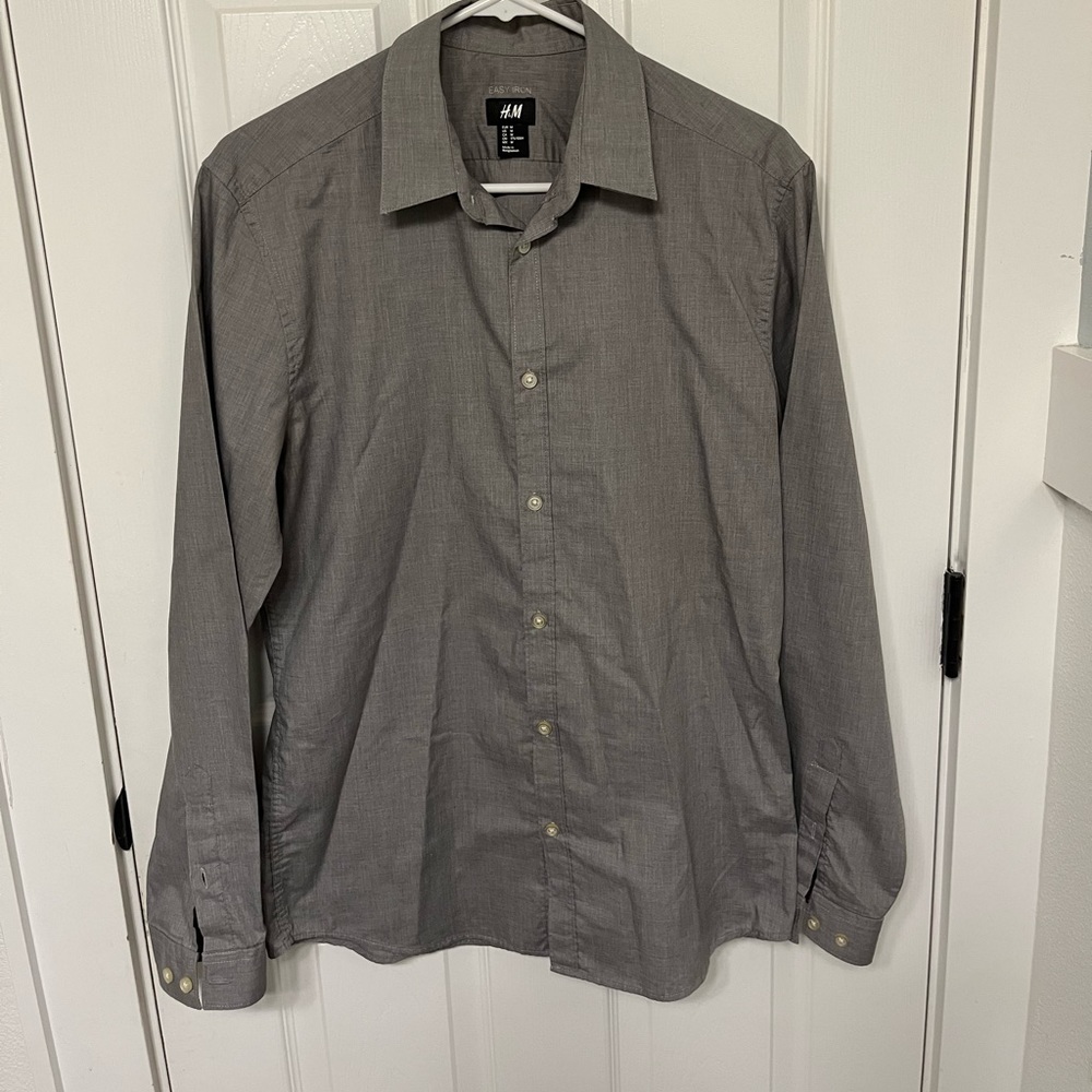 Mens H&M dress shirt size medium